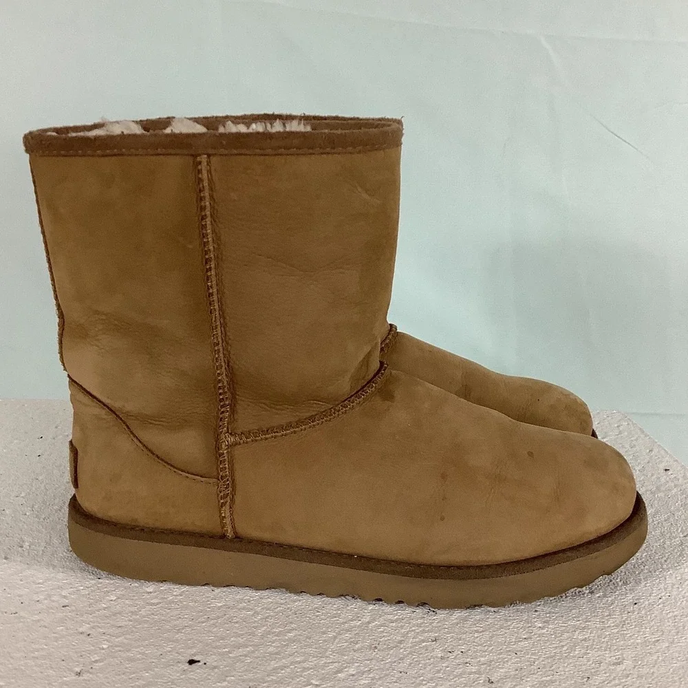 UGG Classic Short II Boots Chestnut Suede Shearling 1019646 Womens 6